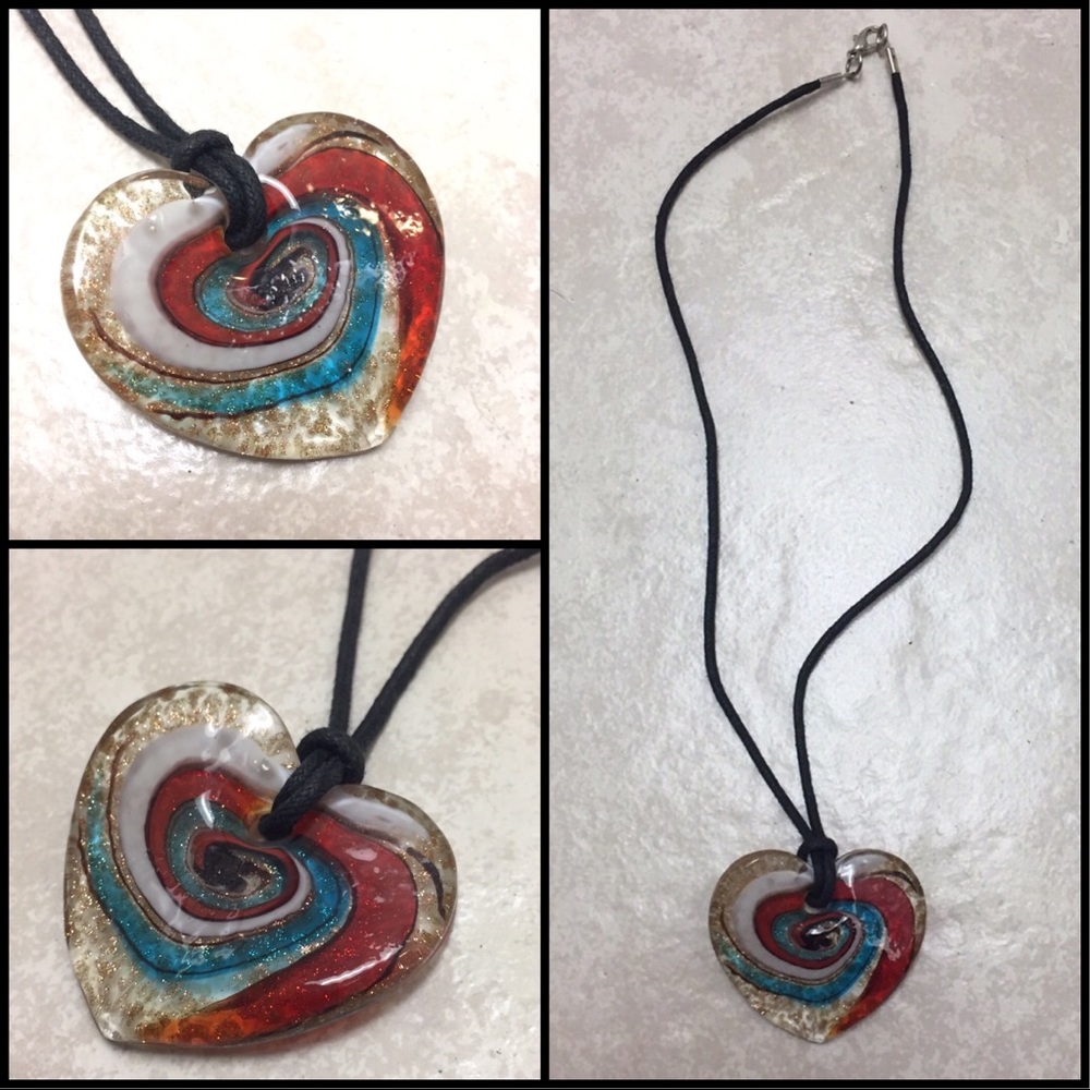 🌺 H O S T   P I C K 🌺 Blown Glass Heart Necklace